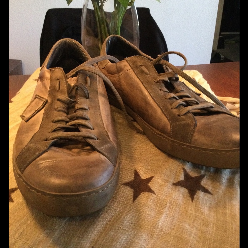Leather and suede Converse style